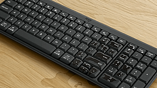 ����� ������� �������� Logitech K250 �� Bluetooth ���� �����